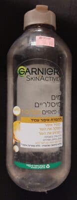 מים מיסלריים דו-פאזיים הכל ב-1 להסרת איפור עמיד