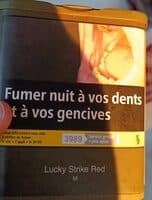 Lucky strike red