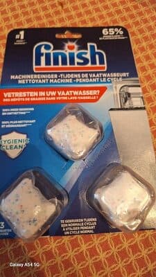 Finish Machinereiniger tijdens de wasbeurt