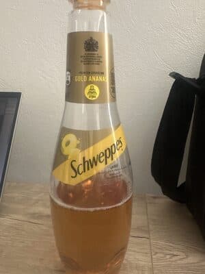 Schweppes ananas