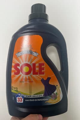 Detersivo capi scuri
