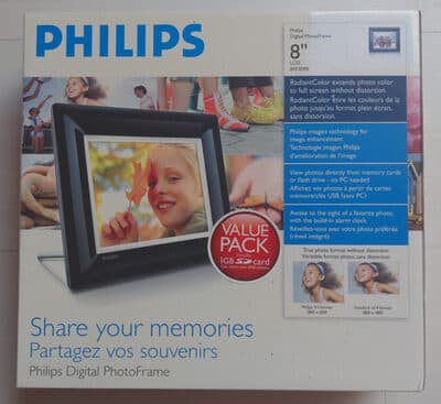 Digital PhotoFrame 8" Value Pack