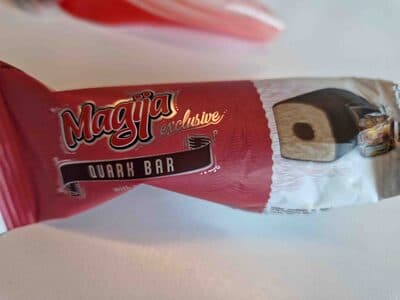 Quark bar surelis
