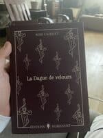 La dague de velours