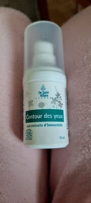 contour des yeux