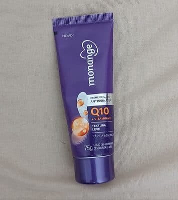 Monange Creme Para Mãos Anti-Idade Q10 E Vitamina E Com Ação Desodorante