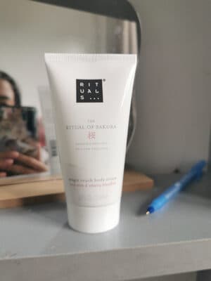 Magic touch body cream