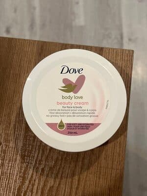 DOVE Beauty cream