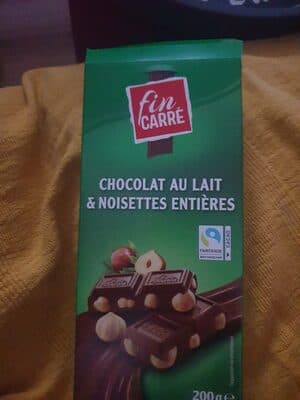 Chocolat Lait Noisettes entières