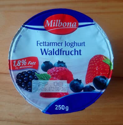 Yaourt fruits rouges avec morceaux