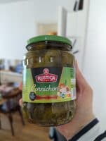 Cornichons aigres-doux