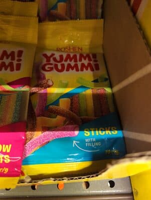 YUMMI GUMMI SOUR STICKS