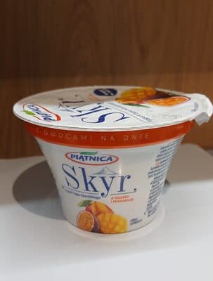 Skyr z mango i marakują