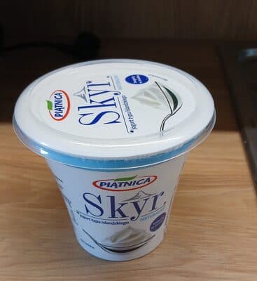 Icelandic type yoghurt natural