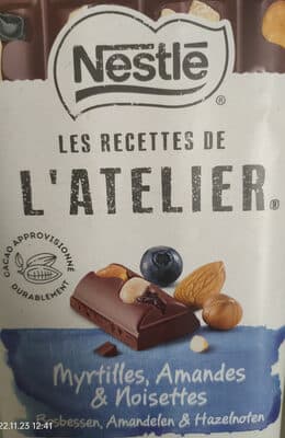 NESTLE L'ATELIER Tablette Chocolat noir myrtilles amandes - 170g