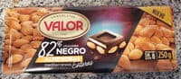Chocolate negro 82% cacao con almendras enteras