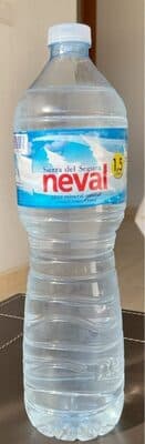 Agua mineral grande