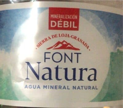 Agua mineral natural