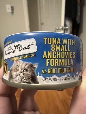 Tuna with Small Anchovies Formula in Goat Milk Gravy