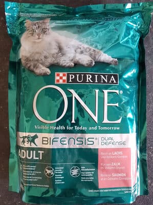 Purina ONE Adult rijk aan zalm