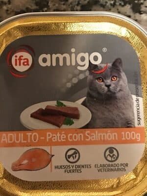 Alimento para gatos adultos, paté con salmón