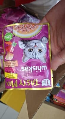 whiskas tasty mix