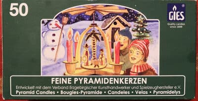 Feine Pyramidenkerzen, weiß